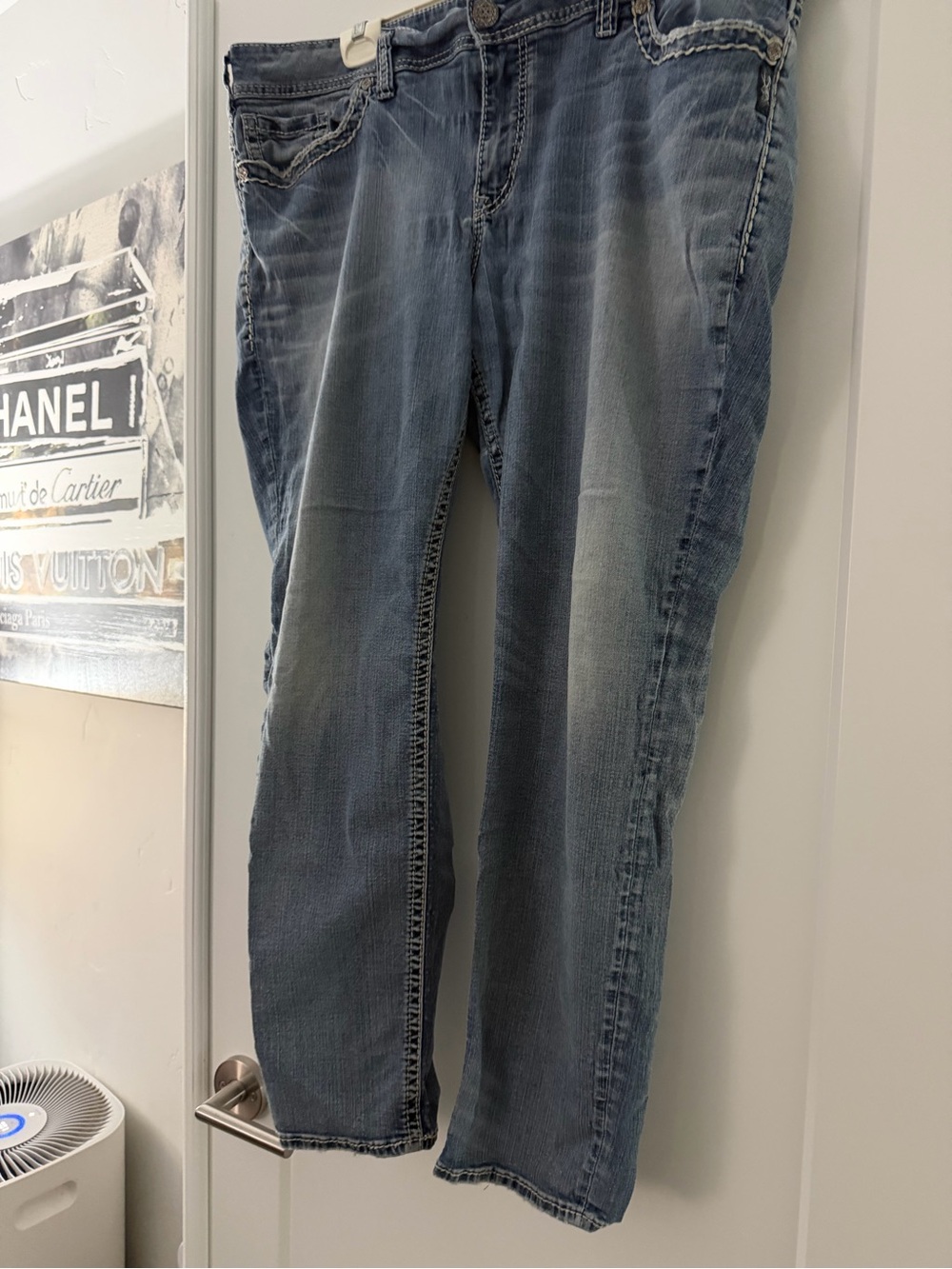 Silver Jeans Women's Faded Blue Cropped Jeans